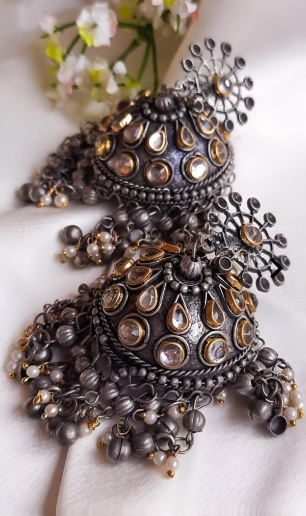 Kundan Jhumka