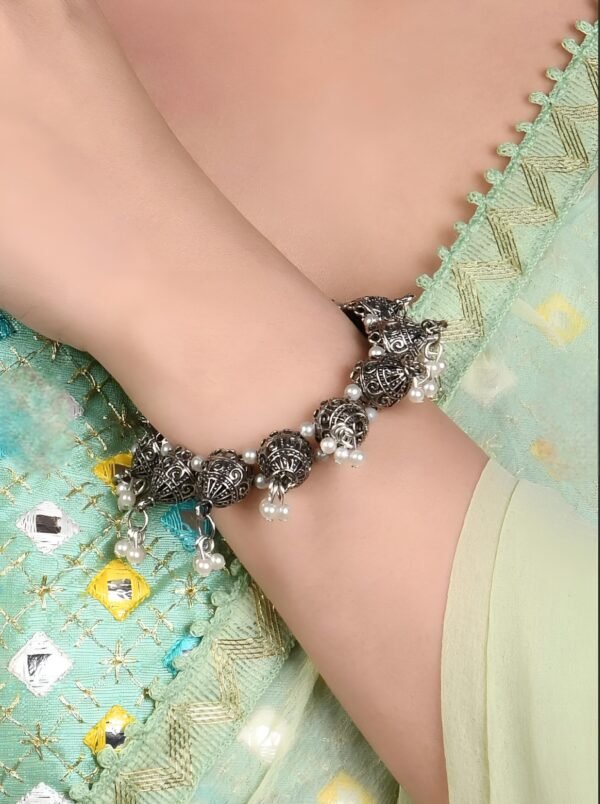 Adjustable Pearl Bracelet - Image 5