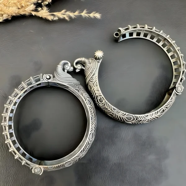 Antique Kada Set