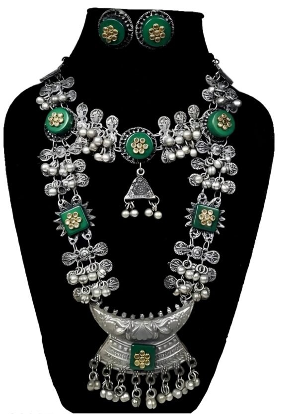 Classic Timeless Kundan Fusion Necklace Set (Green)